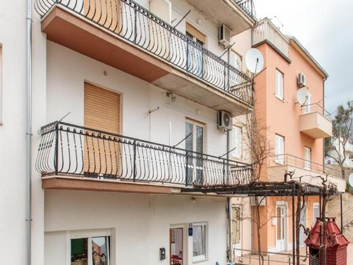 Apartment Knez 1 - 50 M From Beach Podstrana Eksteriør bilde