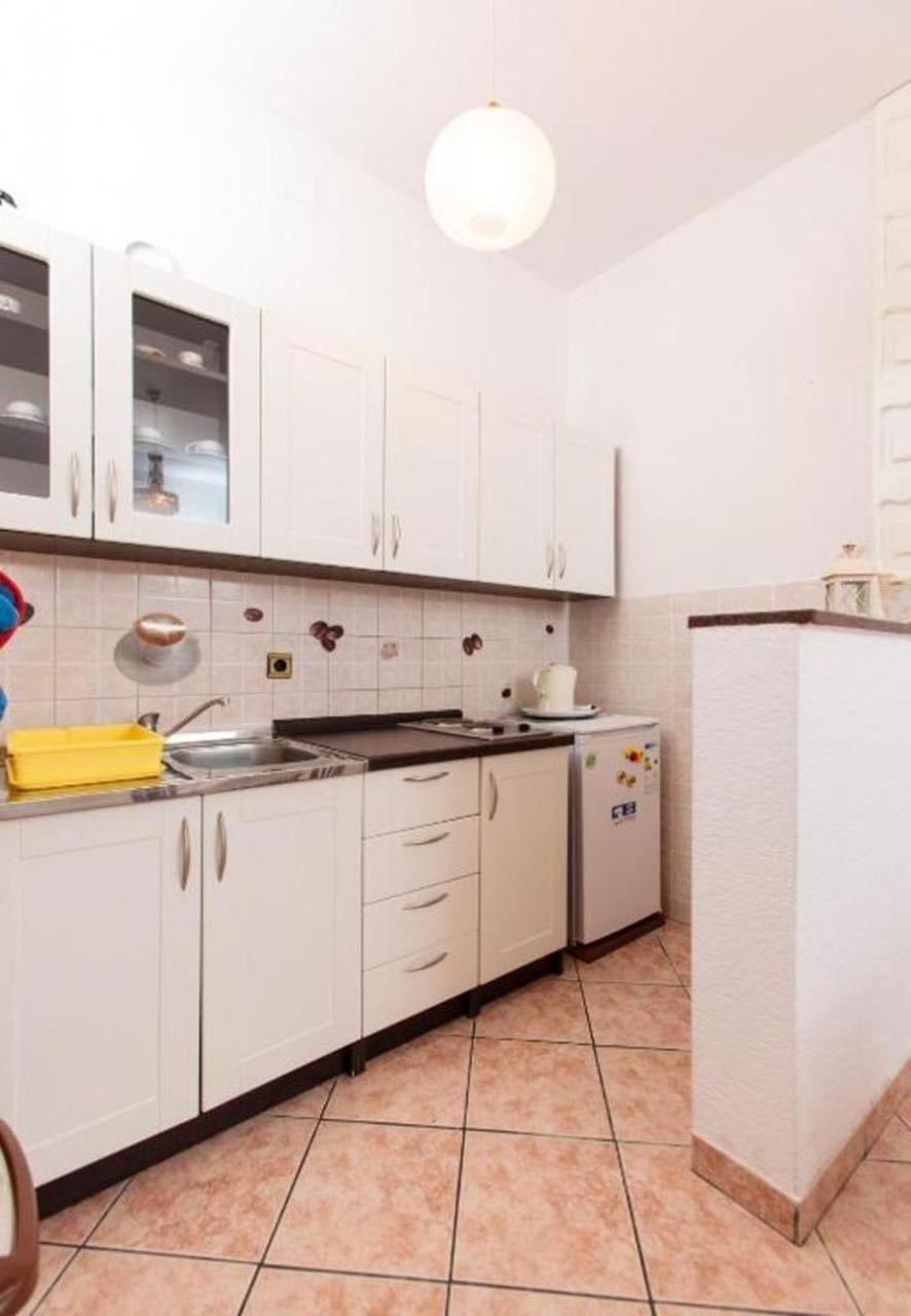 Apartment Knez 1 - 50 M From Beach Podstrana Eksteriør bilde